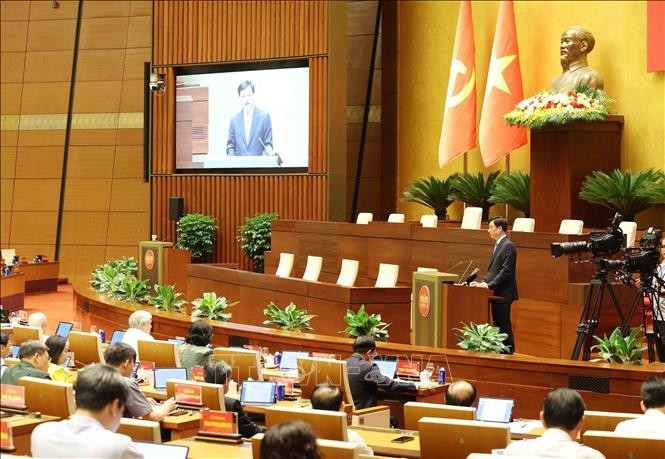 Tiếp tục 'tinh chỉnh' tổ chức bộ máy bên trong sau một năm triển khai chính quyền địa phương 2 cấp Tiếp tục 'tinh chỉnh' tổ chức bộ máy bên trong sau một năm triển khai chính quyền địa phương 2 cấp