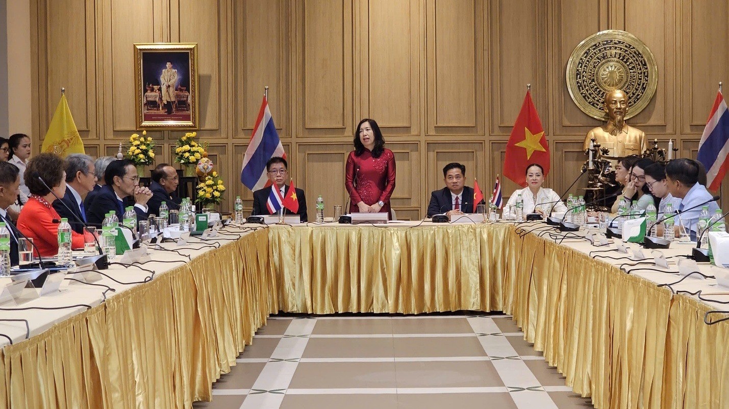 Phát huy nguồn lực người Việt Nam ở nước ngoài: Từ vai trò tiên phong của đối ngoại, đến động lực phát triển quốc gia và từng địa phương