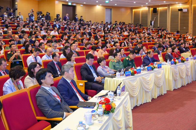 Đổi mới mạnh mẽ đối ngoại nhân dân theo hướng chủ động, kiến tạo, gắn kết và phục vụ trực tiếp nhiệm vụ phát triển