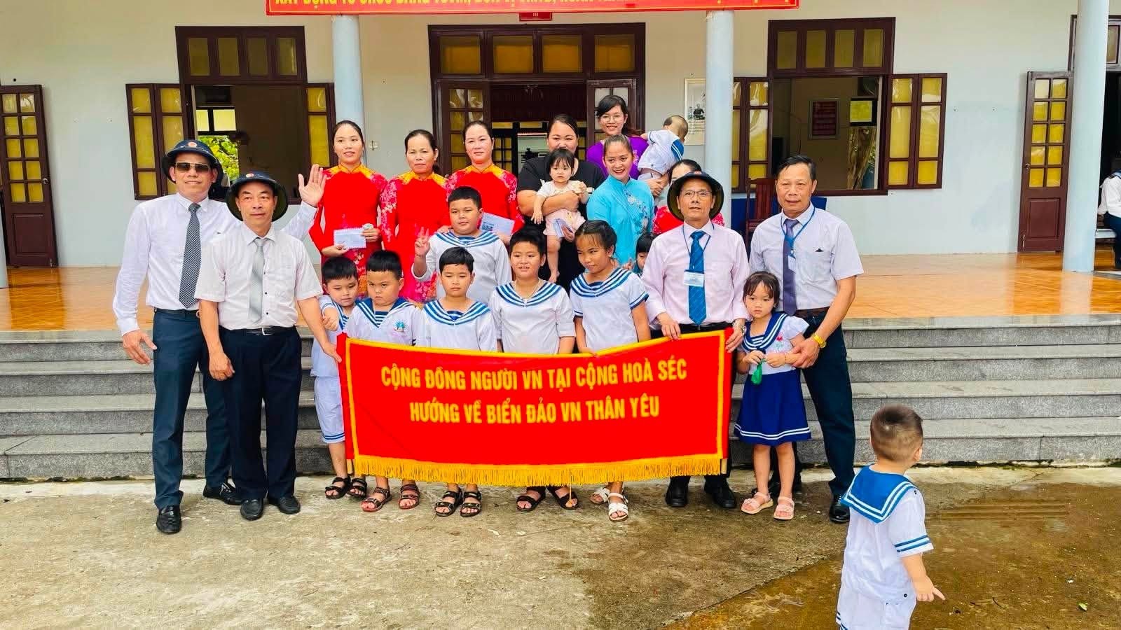 Nhiều điểm đột phát về công tác người Việt ở nước ngoài Nhiều điểm đột phát về công tác người Việt ở nước ngoài